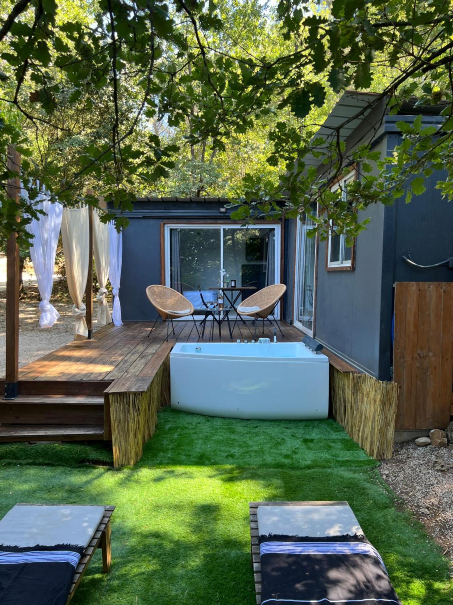 Superbe Cabane Jacuzzi Jardin Clim Wifi Parking Meyreuil Esterno foto